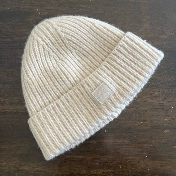 Acne Studios Accessories - Acne studios cream wool toque